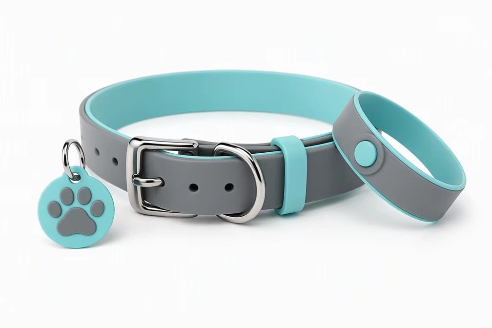 Silicone pet collars and wearable accessories