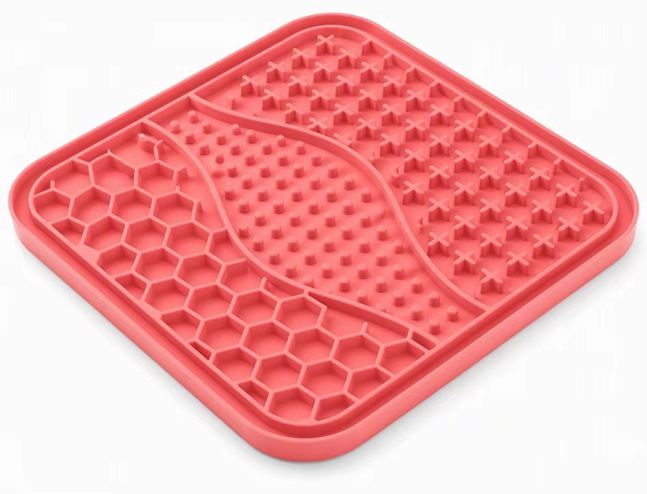 Custom slow feeder silicone mat